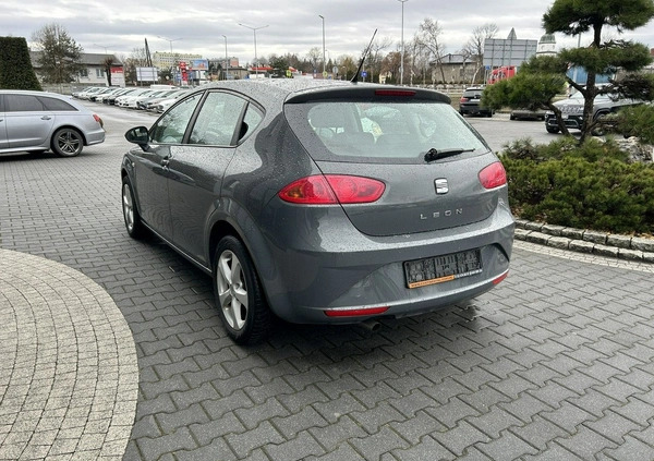 Seat Leon cena 17900 przebieg: 316000, rok produkcji 2011 z Dzierżoniów małe 106